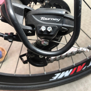 ロードバイク　GRAPHIS 700x28C 21段変速