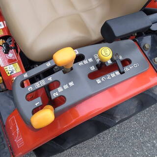 鳥取 ヤンマー 14馬力 4WD トラクター フロントローダー/パワステ/UFO/倍速ターン/PTO逆転など 78h 自社配送可（地域限定）引き取り歓迎 鳥取 ヤンマー 14馬力 4WD トラクター フロントローダー/パワステ/UFO
