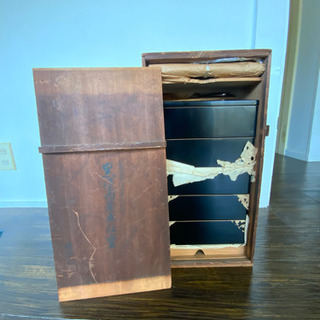 【年代物】お重箱　漆　5段　木箱　アンティーク　レトロ
