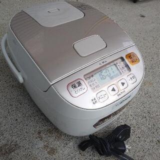 ZOJIRUSHI　電気炊飯器