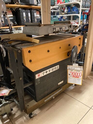 【中古】【動作OK】【店頭引取限定】MAKITA マキタ　超仕上げカンナ　LP2501　22000円（税込）