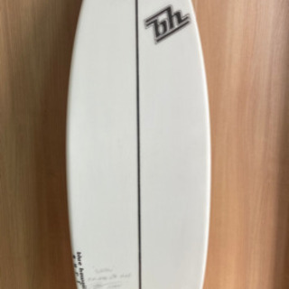 新品 サーフボード 26.2リットルです！