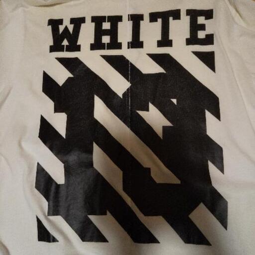 Off-White Tシャツ