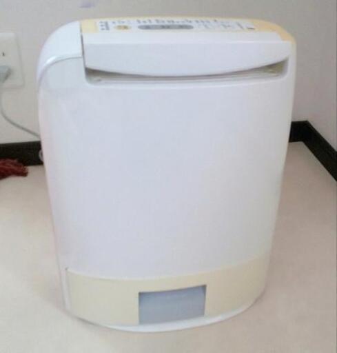 【お取り引き中】Panasonic家庭用除湿器