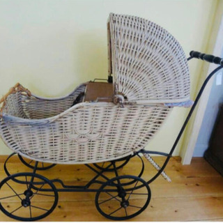アンティークベビーカー　インテリア