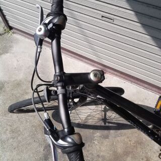 クロスバイクmomentum Z-1 18段変速 黒 配送無料