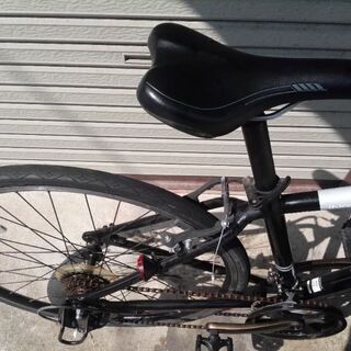 クロスバイクmomentum Z-1 18段変速 黒 配送無料