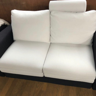 東京インテリア 2人掛けソファ 美品 ヘッドレスト付 定価100.000円 140cm