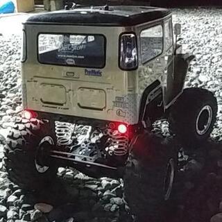 タミヤ　CR-01　 ランドクルーザー40　 純正新品バッテリー、予備タイヤつき タミヤ CR-01 ランドクルーザー40 純正新品バッテリー、予備タイヤつき