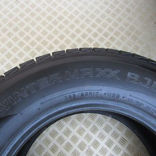 【スタッドレスタイヤ】 ダンロップ ウインターマックス ＳＪ８　２６５／６５Ｒ１７