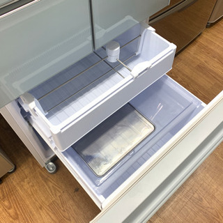 人気のデザイン&サイズ感。SHARPの冷蔵庫ガラストップ！