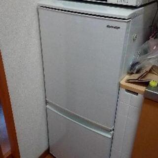 【差し上げます】一人暮らし用シャープ冷蔵庫※右開き