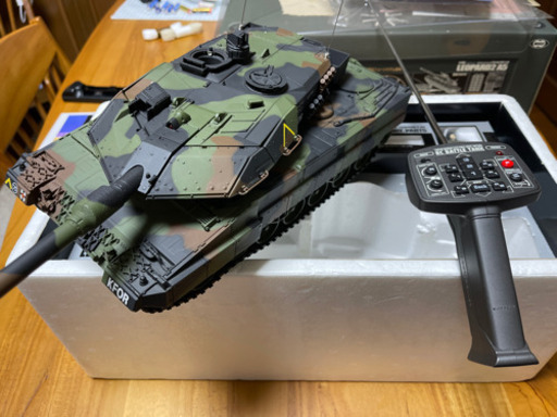 東京マルイ製 ラジコン 1/24 ドイツ連邦軍主力戦車 レオパルト2 A5 
