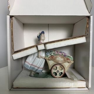 210721）リヤドロ LLADRO 可愛いお花屋さん フィギュリン 箱付 【公式