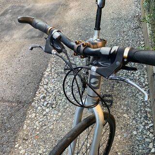 ジャイアント GIANT SEEK R2 クロスバイク サイズM 3x8 28C ディスクブレーキ