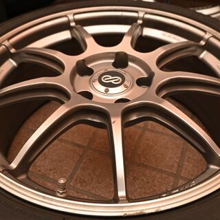 18インチ軽量ホイールENKEI RSM9 7.5J+48 PCD114.3 TOYOプロクセス 215 
