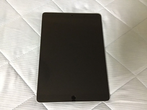 iPadPro 10.5インチ 64GB + smart Keyboard + AirPods