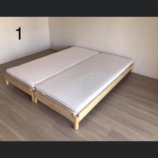 IKEA ウトーケル　マットレス2枚込みです！