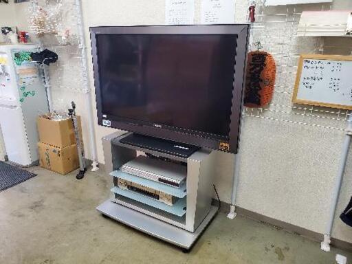 40インチテレビ、dvd、台セットです。