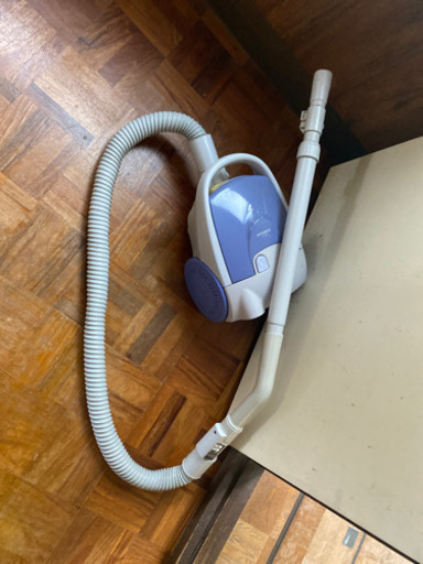 昔ながらの掃除機ですが お庭 ベランダ 玄関用としてもまだまだヘビロテできる 木の葉 北広島の家電の中古あげます 譲ります ジモティーで不用品の処分 昔ながらの掃除機ですが お庭 ベランダ 玄関用としてもまだまだヘビロテできる 木の葉 北広島の家電の中古あげます 譲ります ジモティーで不用品の処分