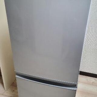 【ネット決済】2ドア137L シャープ冷蔵庫 2011年製 SJ...