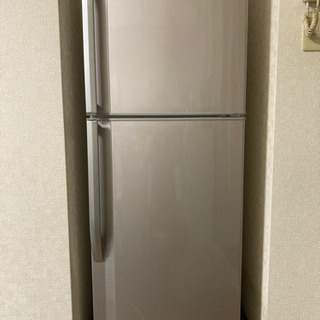 シャープ冷蔵庫の画像