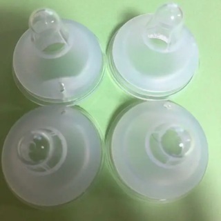 哺乳瓶　乳首2個　母乳実感、スマートエンジェル
