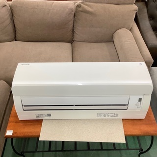 安心の6ヶ月保証付！！ DAIKIN 2.2kw壁掛けエアコン AN22VFS-W 2017年製