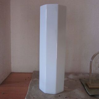 深川製磁　花瓶　白