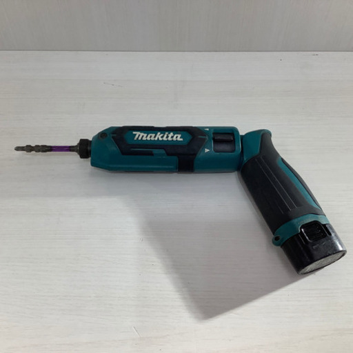 ○Makita マキタ　充電式ペンインパクトドライバー　TD022D  本体のみ