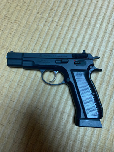 carbon8 cz75 co2 ガスガン