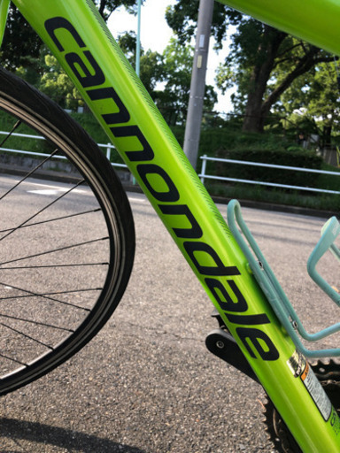 最終値引き】キャノンデール QUICK ( クイック ) 4 クロスバイク