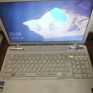 綺麗 東芝 高性能4コア8スレッド版Core i7搭載 高速SSD メモリ大