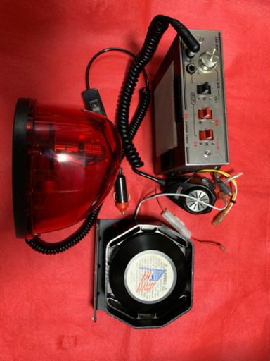 サイレンアンプ　マイク　赤色灯　スピーカー　セット！
