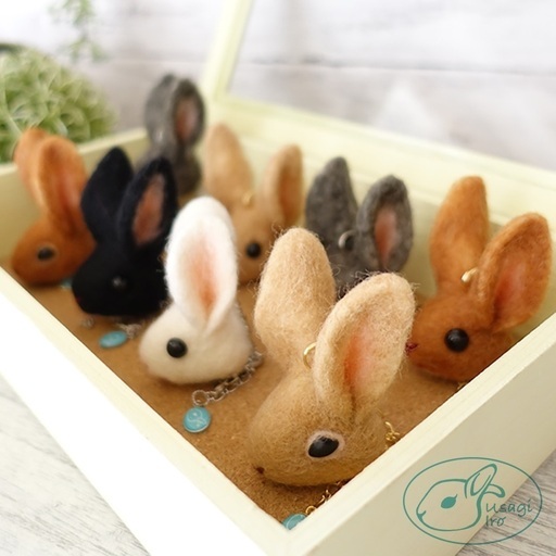 タモ様　うさぎ　羊毛フェルトストラップ タモ様 うさぎ 羊毛フェルトストラップ 白うさぎ（ストラップ）