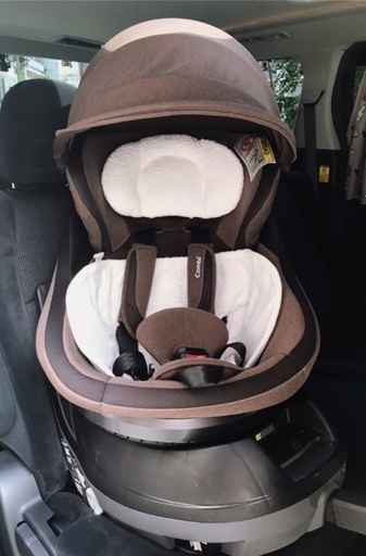 チャイルドシートCombi / クルムーヴ CG-UIG ISOFIX