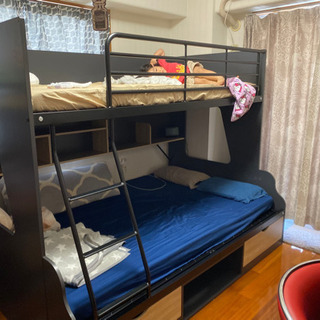 シングル×セミダブル　2段ベッド