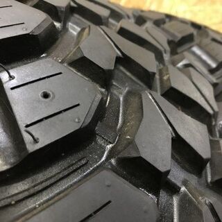 GRIZZLY GRIP PINNACLE MT 31X10.50R15LT 15インチ 夏タイヤ 4本 バリ 