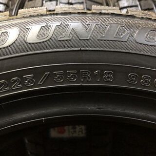 新品 DUNLOP WINTER MAXX WM01 225/55R18 18インチ スタッドレス 4本 2019年製 デリカD:5 フォレスター audi/A6等　(VVT288) クレジットカード QR決済可能