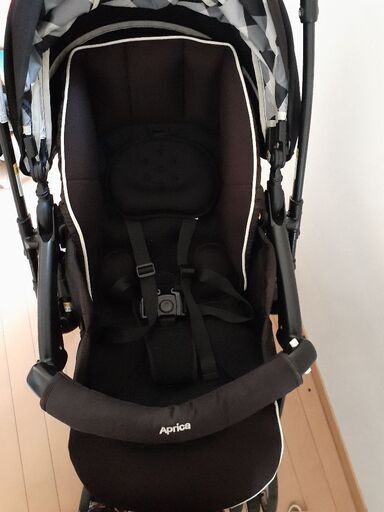 Aprica ラクーナビッテソファクッション (Toutou) 東向島のベビー用品 