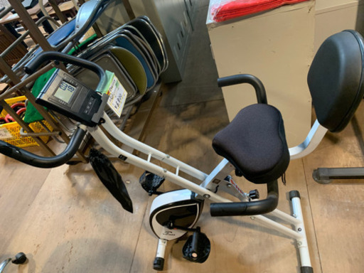 ☆中古品 InField フィットネスバイク 負荷調節18段階 エアロバイク☆