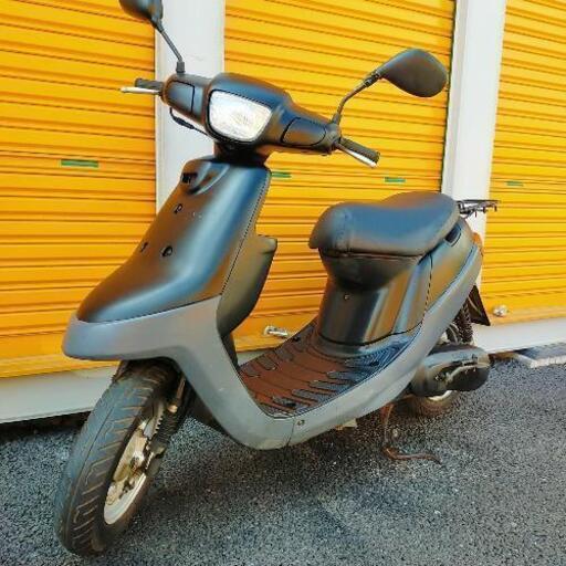 689.お洒落マットブラック♪　アプリオ　バッテリーシート新品　千葉県柏市　即日配送、自走引き取りも可能