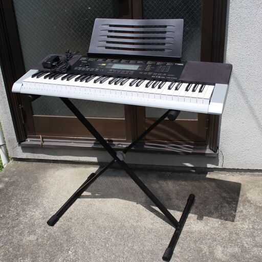 371)CASIO 電子キーボード 61鍵盤 CTK-4400 2017年製 ベーシックキーボード 電子ピアノ スタンド・譜面台付き カシオ