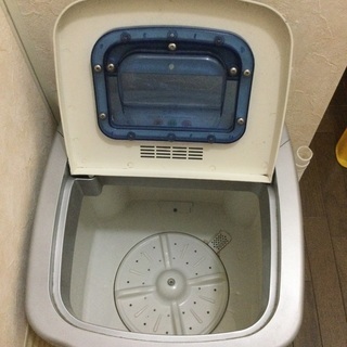 【ネット決済・配送可】2.0キロ自動小型洗濯機ミニ洗濯機MyWA...