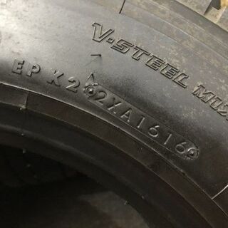 BS M800 215/70R17.5 123/121J 17.5インチ トラックタイヤ スタッドレス ミックス 4本 バリ溝 ライトトラック等　(MTB120) クレジットカード QR決済可能