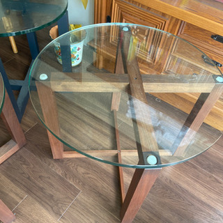 ガラス　サイドテーブル　