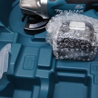 makita マキタ GA404DRGXN 18V-100mm充電式ディスクグラインダ キック