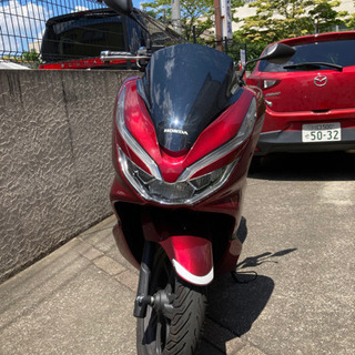 人気のHONDA PCX125 JF-81 走行約二千キロ　セラ...