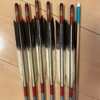 弓道の弓と矢のセット