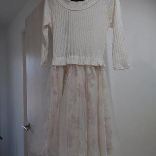 ブランド服　どれでも１着３００円　ワンピース　スカート　カットソー